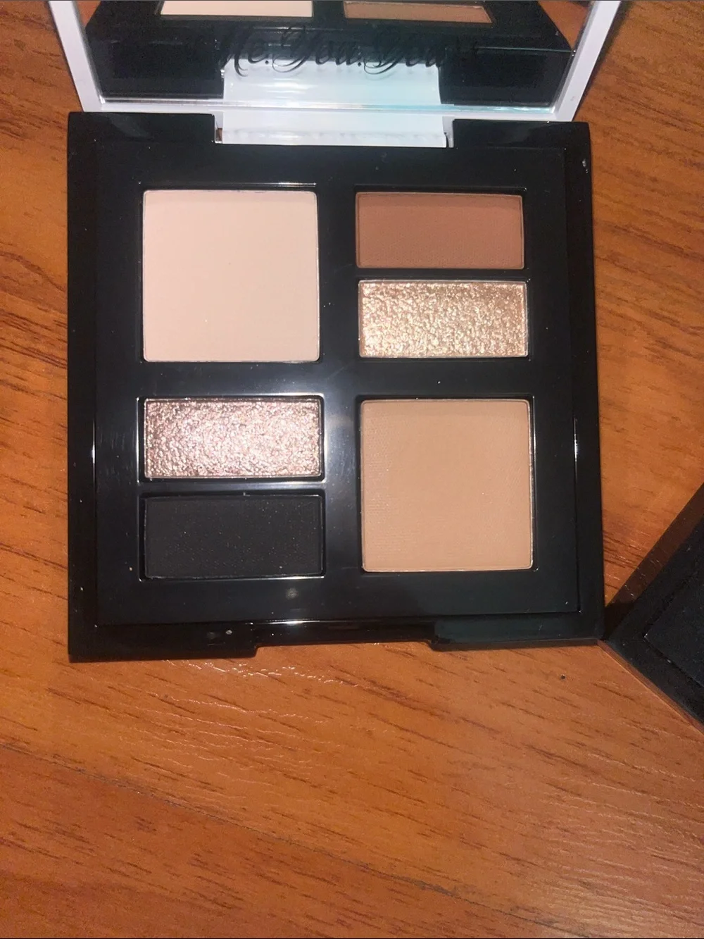 GXVE BEAUTY “Eye See in Color” Simple Kind of Life - 2 eyeshadow palettes